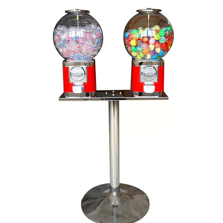 Kwadratowa potrójna głowica Gashapon